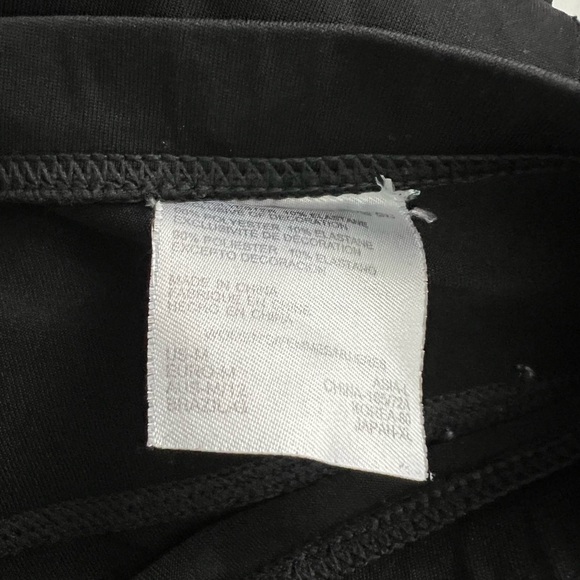 New Balance Ladies Athletic Leggings - Picture 5 of 5